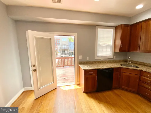 $3,495 | 812 5th Street Northeast, Unit 2, Washington, DC 20002
