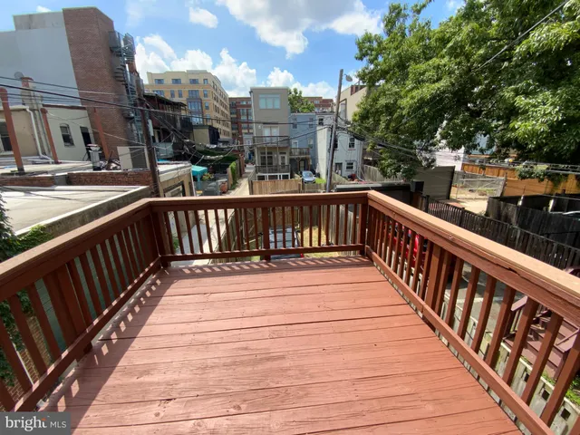 $3,495 | 812 5th Street Northeast, Unit 2, Washington, DC 20002