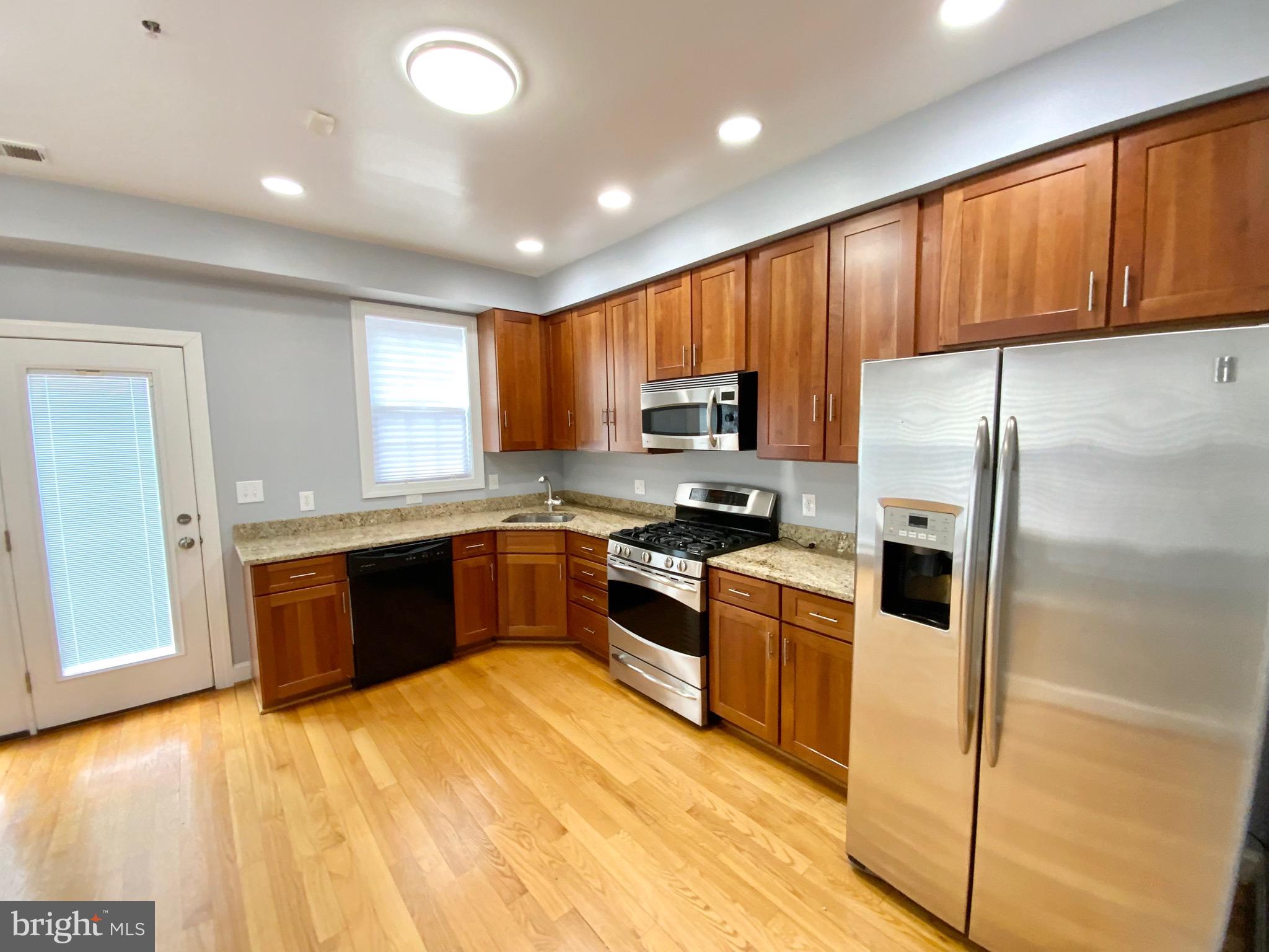 812 5th Street Northeast, Unit 2 Washington, DC 20002 - Photo 9 of 33