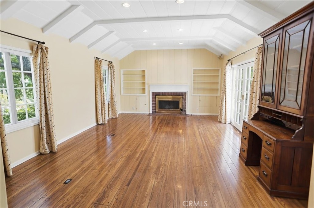 1973 North Harding Avenue Altadena, CA 91001 - Photo 4 of 26