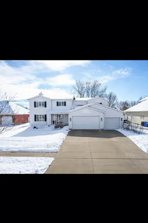 $654,900 | 916 42nd Avenue North, Fargo, ND 58102