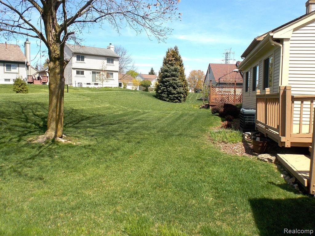 1580 Colony Drive Rochester Hills, MI 48307 - Photo 24 of 28
