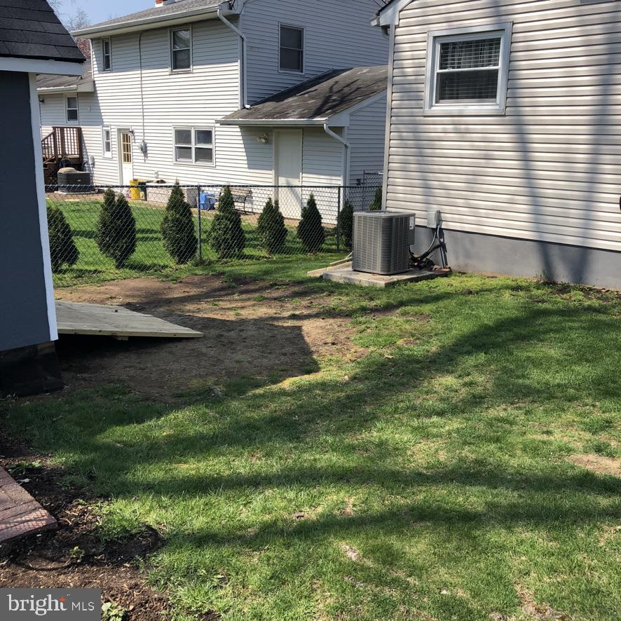 43 Lumar Road Lawrence Township, NJ 08648 - Photo 26 of 30 REAR YARD