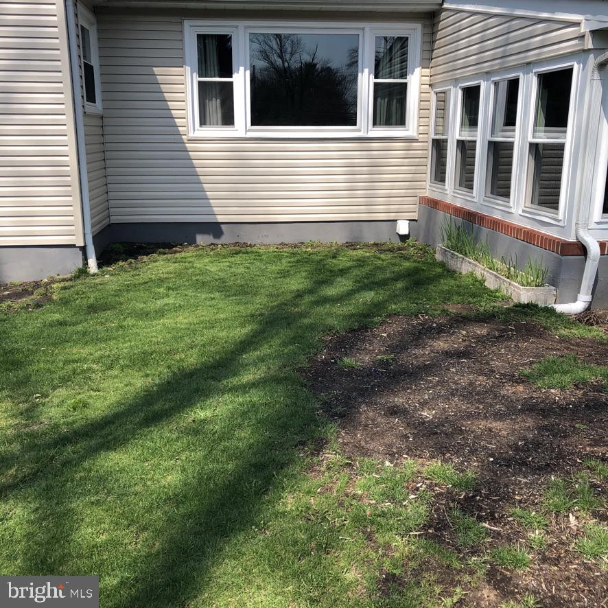 43 Lumar Road Lawrence Township, NJ 08648 - Photo 28 of 30 REAR YARD