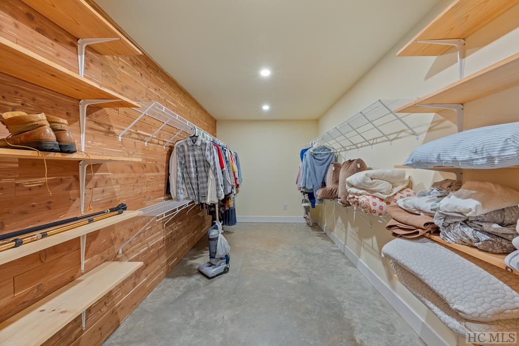 162 Genes Road Franklin, NC 28734 - Photo 33 of 37 Gallery Image 33