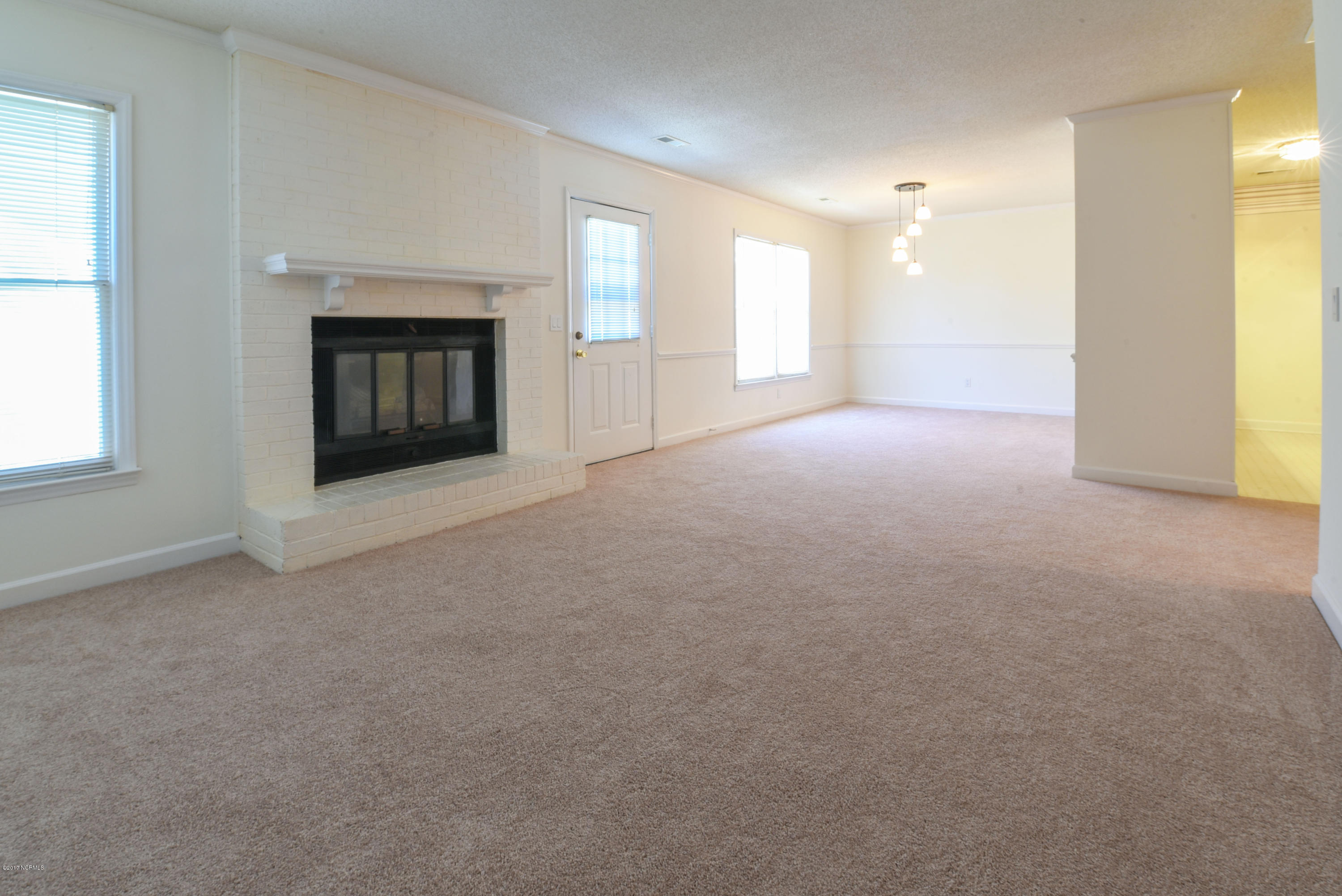 1918 Quail Ridge Road, Unit S Greenville, NC 27858 - Photo 14 of 23 14 Family Room