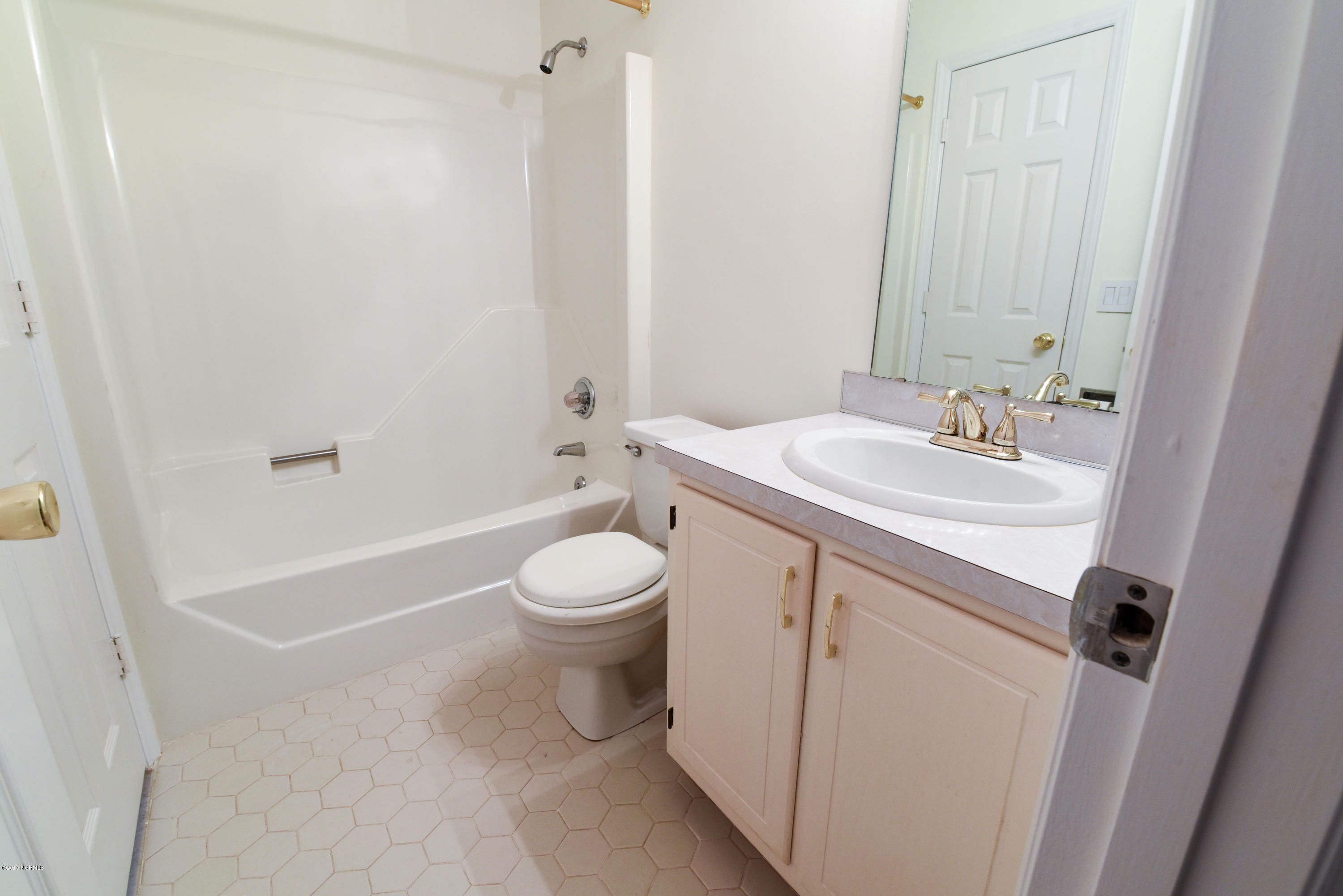 1918 Quail Ridge Road, Unit S Greenville, NC 27858 - Photo 20 of 23 20 Bathroom