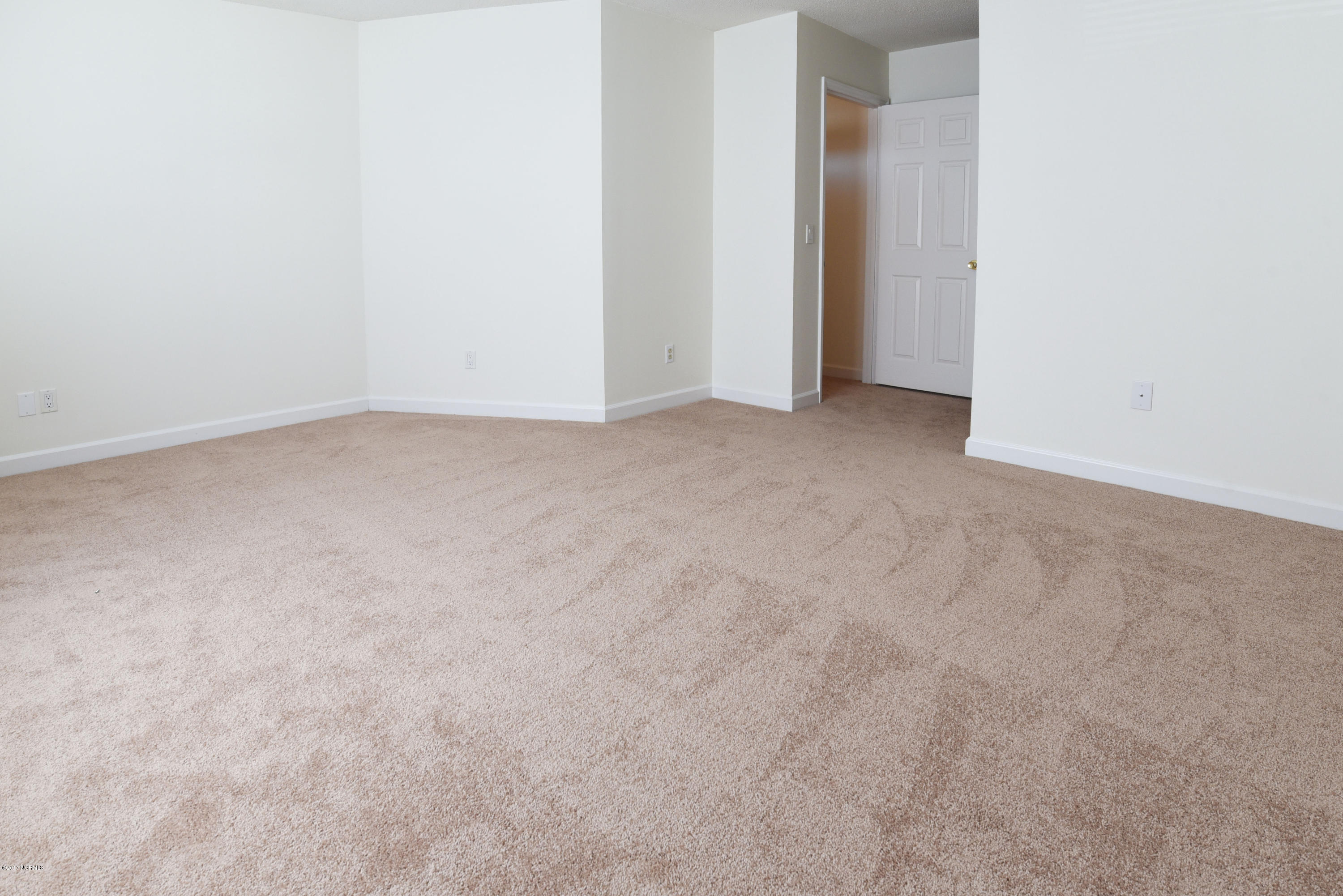 1918 Quail Ridge Road, Unit S Greenville, NC 27858 - Photo 7 of 23 7 Bedroom