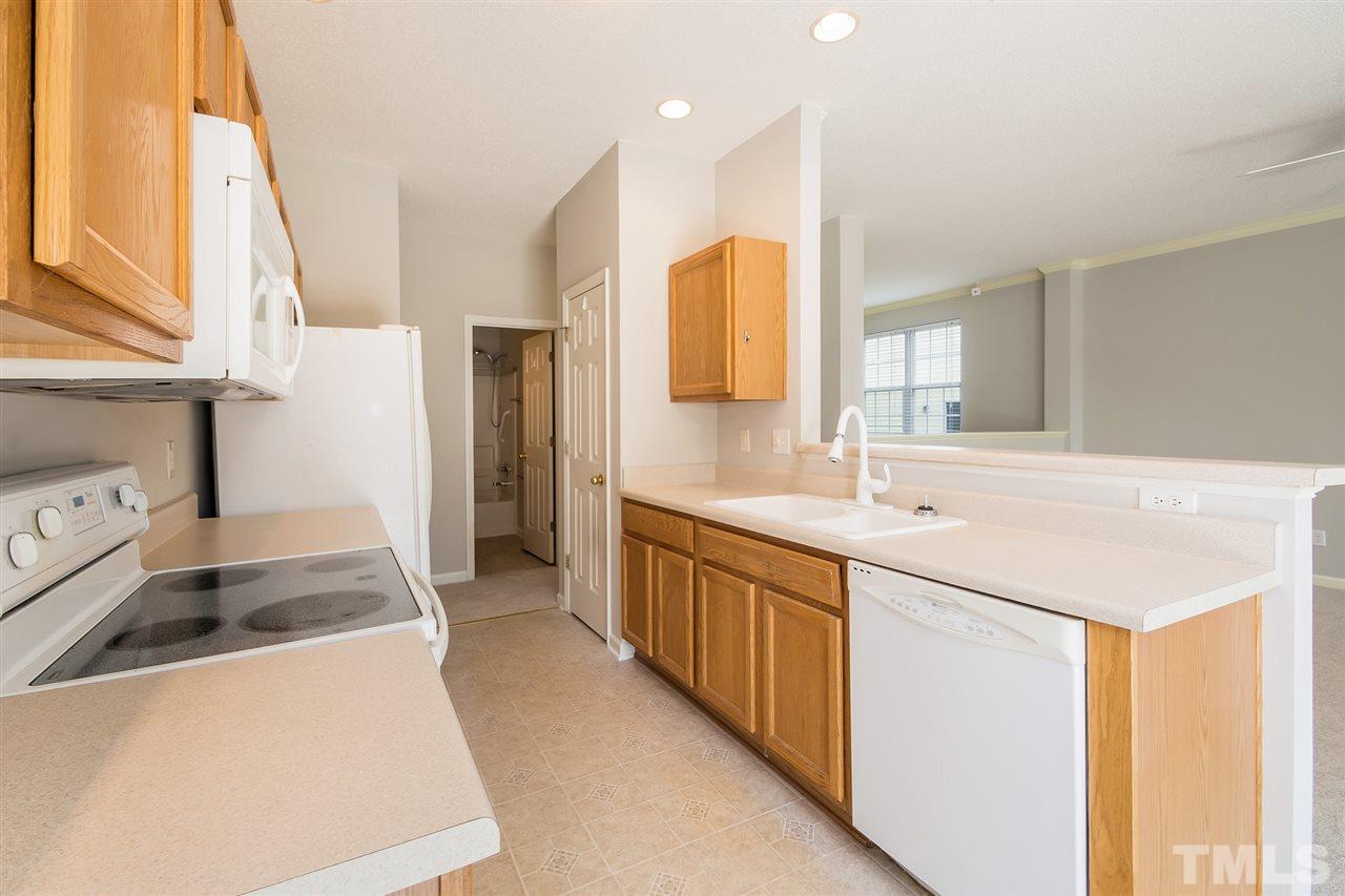 2532 Springfield Park Drive Raleigh, NC 27614 - Photo 7 of 17 Gallery Image 7