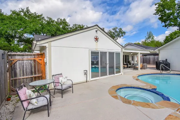 $480,000 | 2930 Kevin Lane, Houston, TX 77080