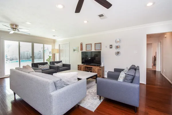 $480,000 | 2930 Kevin Lane, Houston, TX 77080