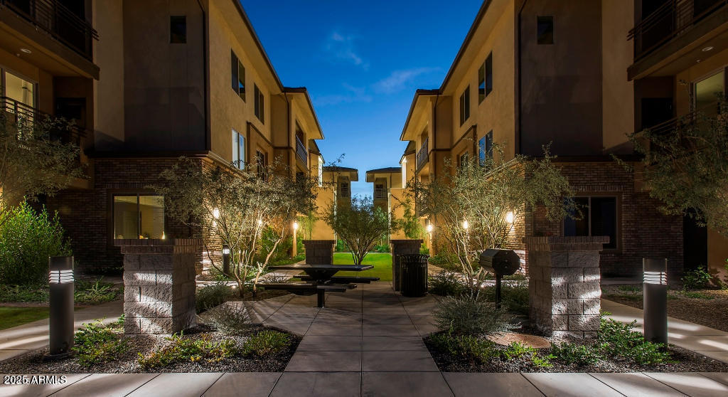 17850 North 68th Street, Unit 2181 Phoenix, AZ 85054 - Photo 54 of 60 <><><><><><><><><><>