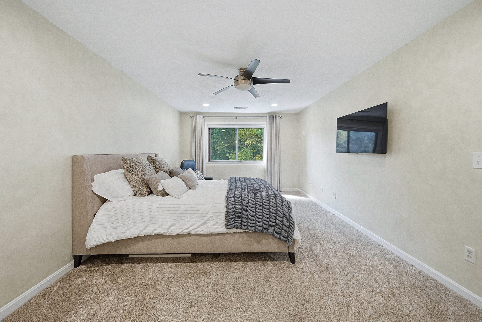 16 Country Club Road, Unit 16 Peabody, MA 01960 - Photo 15 of 41 Gallery Image 15