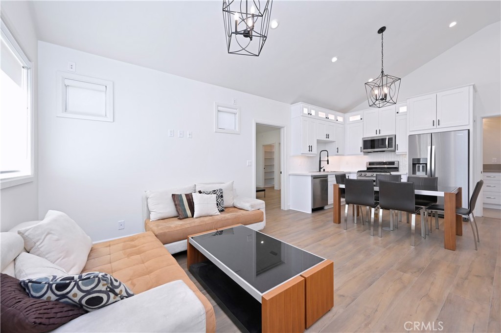 13391 Coral Reef Road, Unit 2 Tustin, CA 92780 - Photo 5 of 14