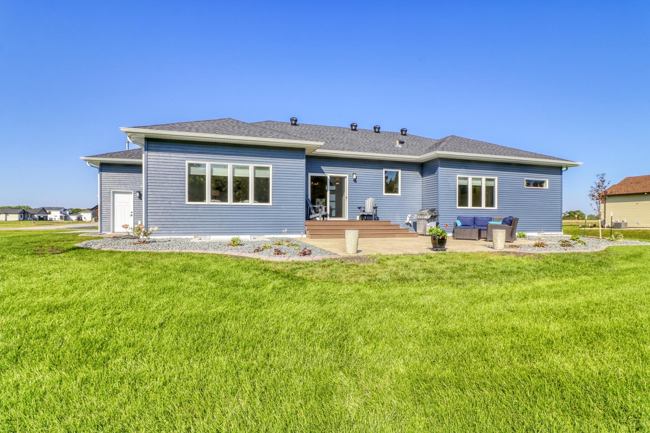 6910 2nd Street Northwest Moorhead, MN 56560 - Photo 11 of 73