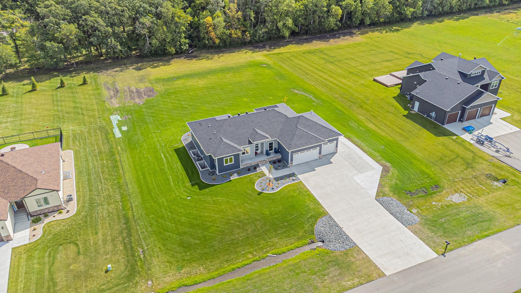 6910 2nd Street Northwest Moorhead, MN 56560 - Photo 9 of 73