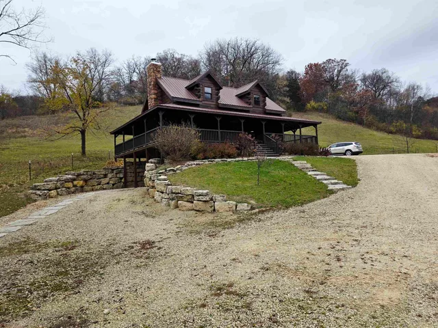 $625,000 | 145 South Witham, Ontario, WI 54651