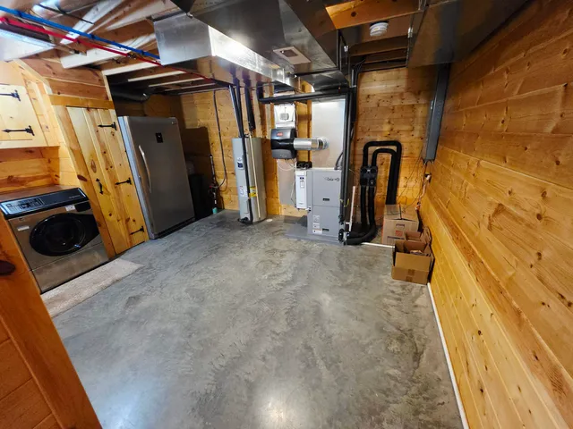 $625,000 | 145 South Witham, Ontario, WI 54651