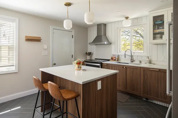 $749,990 | 6 Nantucket Avenue, Swampscott, MA 01907
