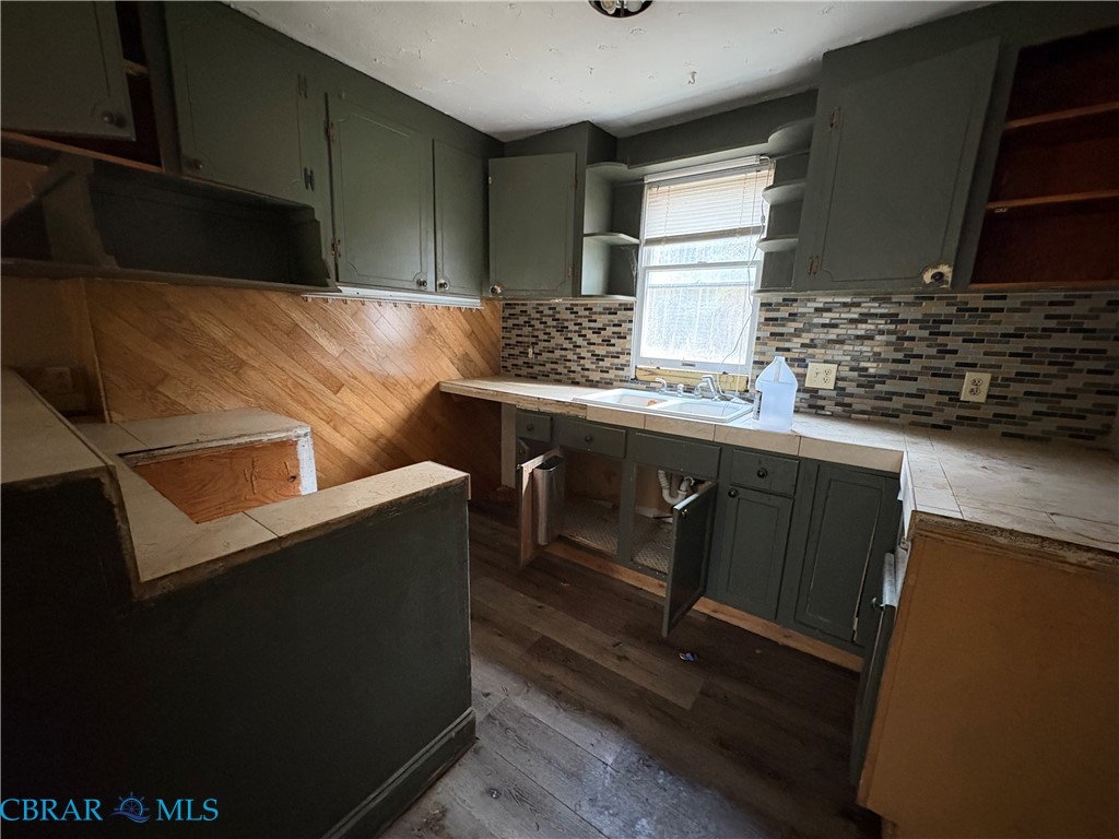 939 Coachpoint Road Hartfield, VA 23071 - Photo 9 of 29