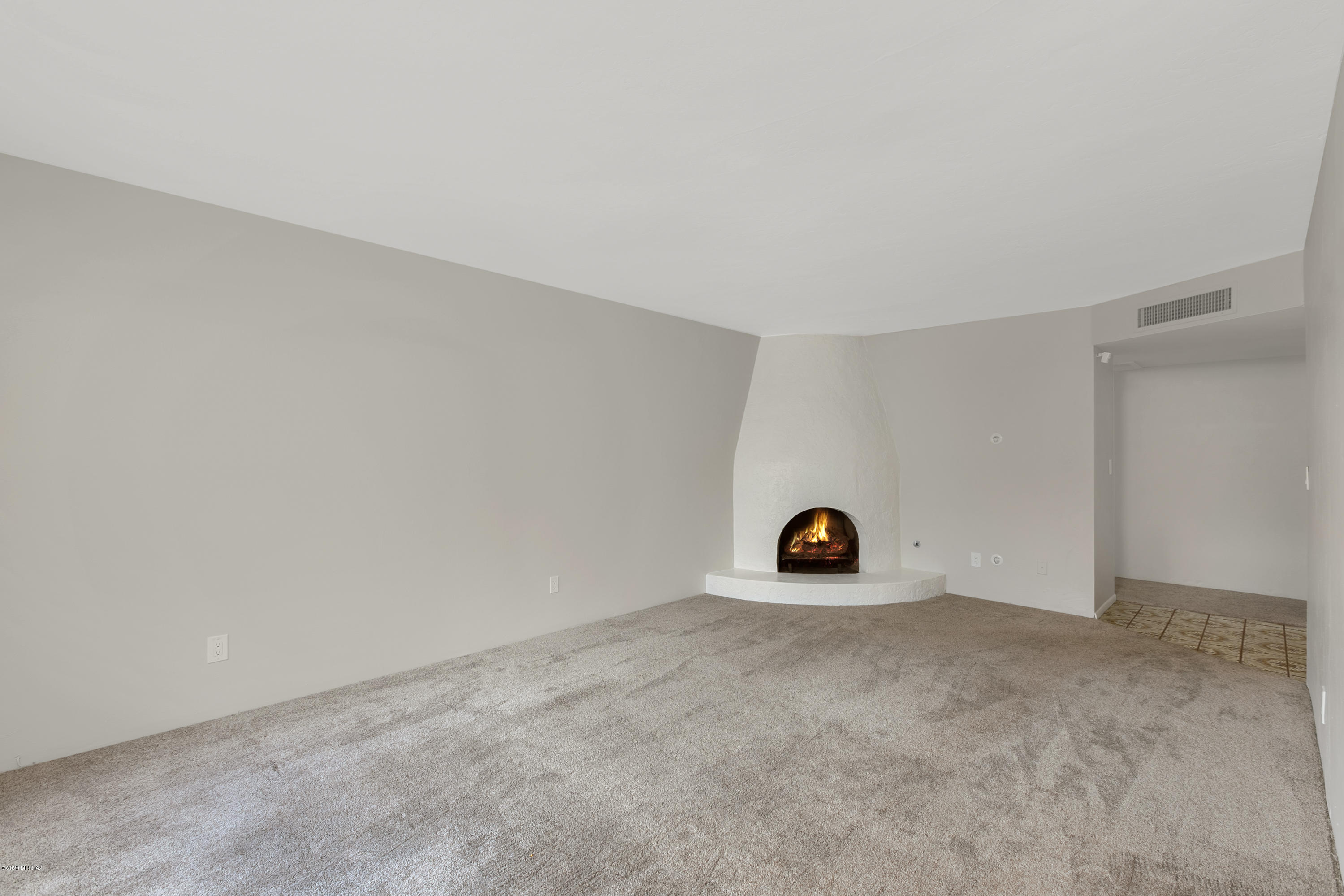660 East River Road, Unit U Tucson, AZ 85704 - Photo 4 of 22 Gallery Image 4