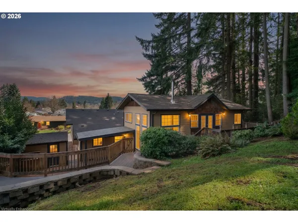 $610,000 | 947 South R Street, Cottage Grove, OR 97424