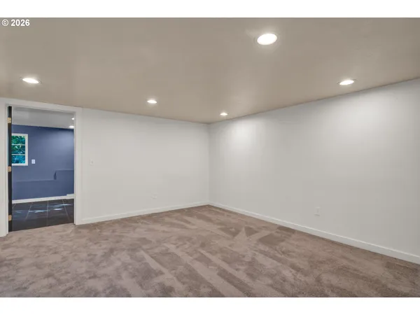 $610,000 | 947 South R Street, Cottage Grove, OR 97424