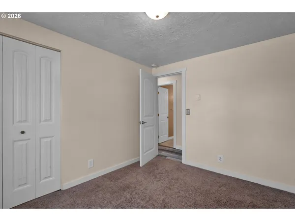 $610,000 | 947 South R Street, Cottage Grove, OR 97424