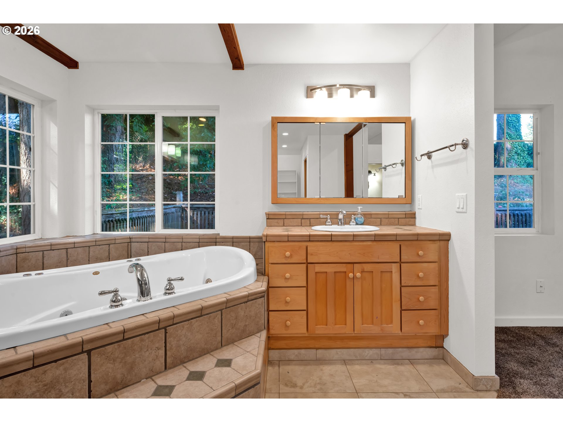 947 South R Street Cottage Grove, OR 97424 - Photo 33 of 48 a bathroom with a sink and a bathtub