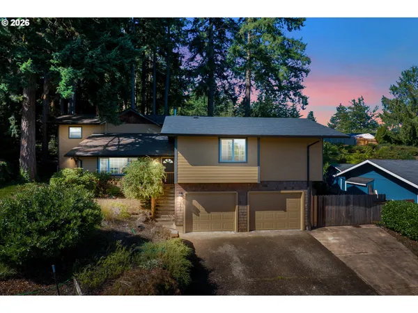 $610,000 | 947 South R Street, Cottage Grove, OR 97424