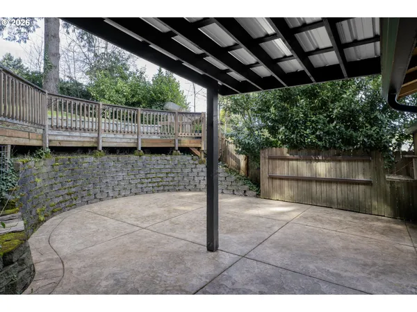 $610,000 | 947 South R Street, Cottage Grove, OR 97424