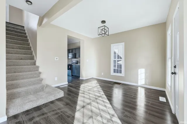 $210,000 | 707 Richmond Street, Kendallville, IN 46755