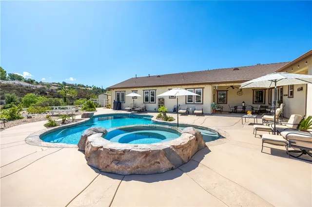 $1,695,000 | 39968-39968 Calle Breve, Temecula, CA 92592