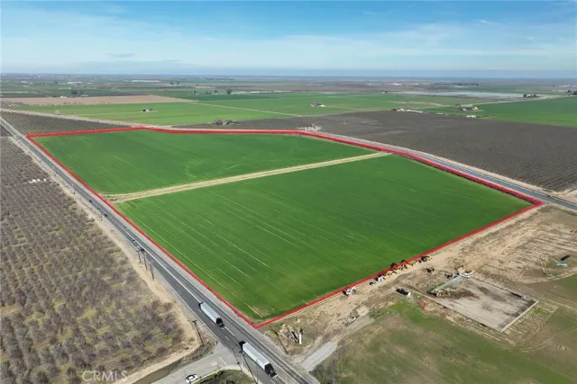 a view of an outdoor space and tennis court