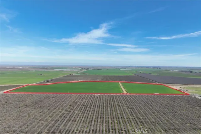 a view of an outdoor space and tennis court
