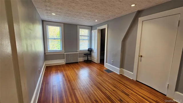 $1,800 | 130 Hortonville Main Street, Unit FRONT, Callicoon, NY 12723