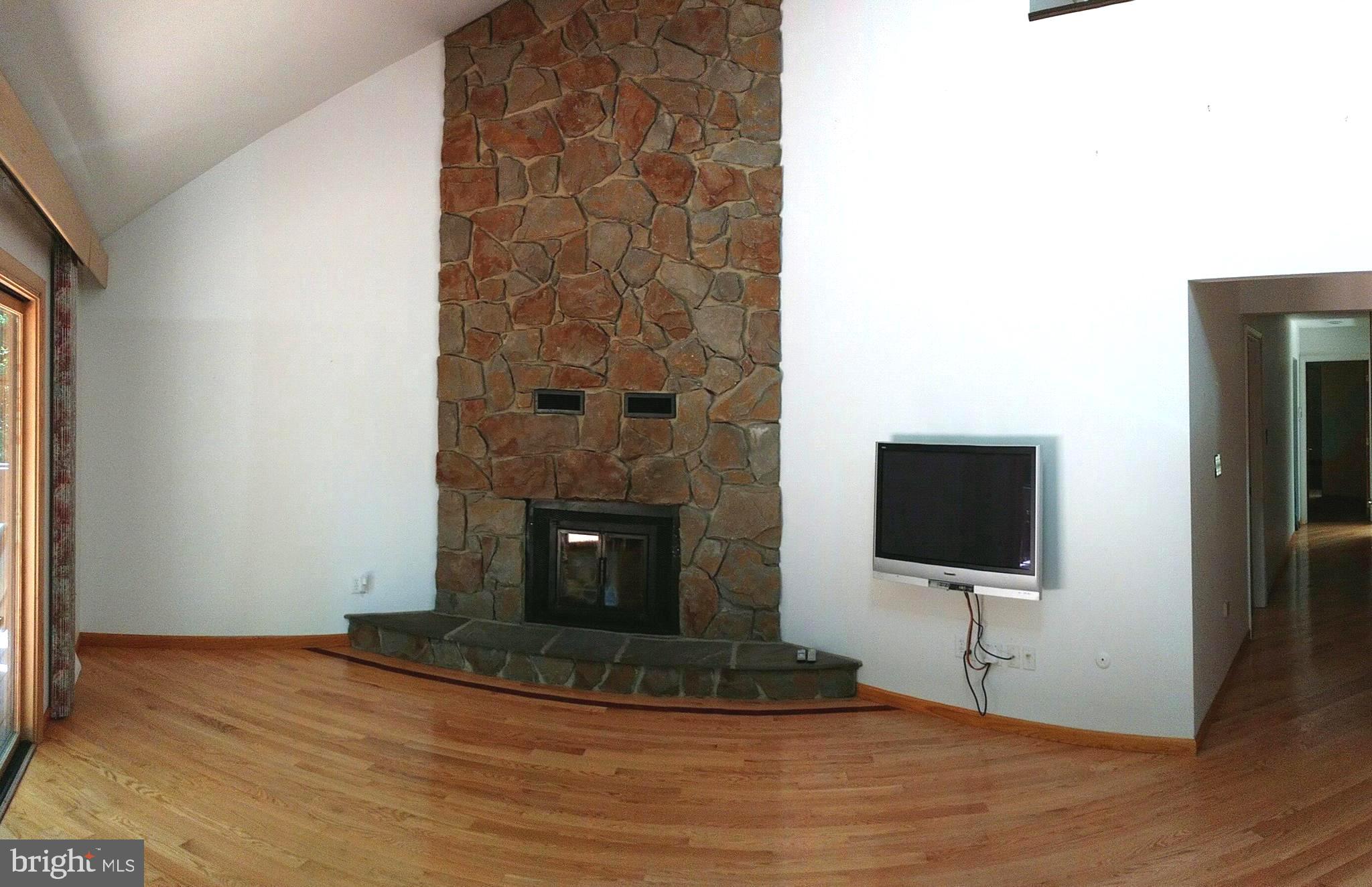323 Mt Penn Road Reading, PA 19607 - Photo 13 of 75 Wood burning corner FP in Family Room