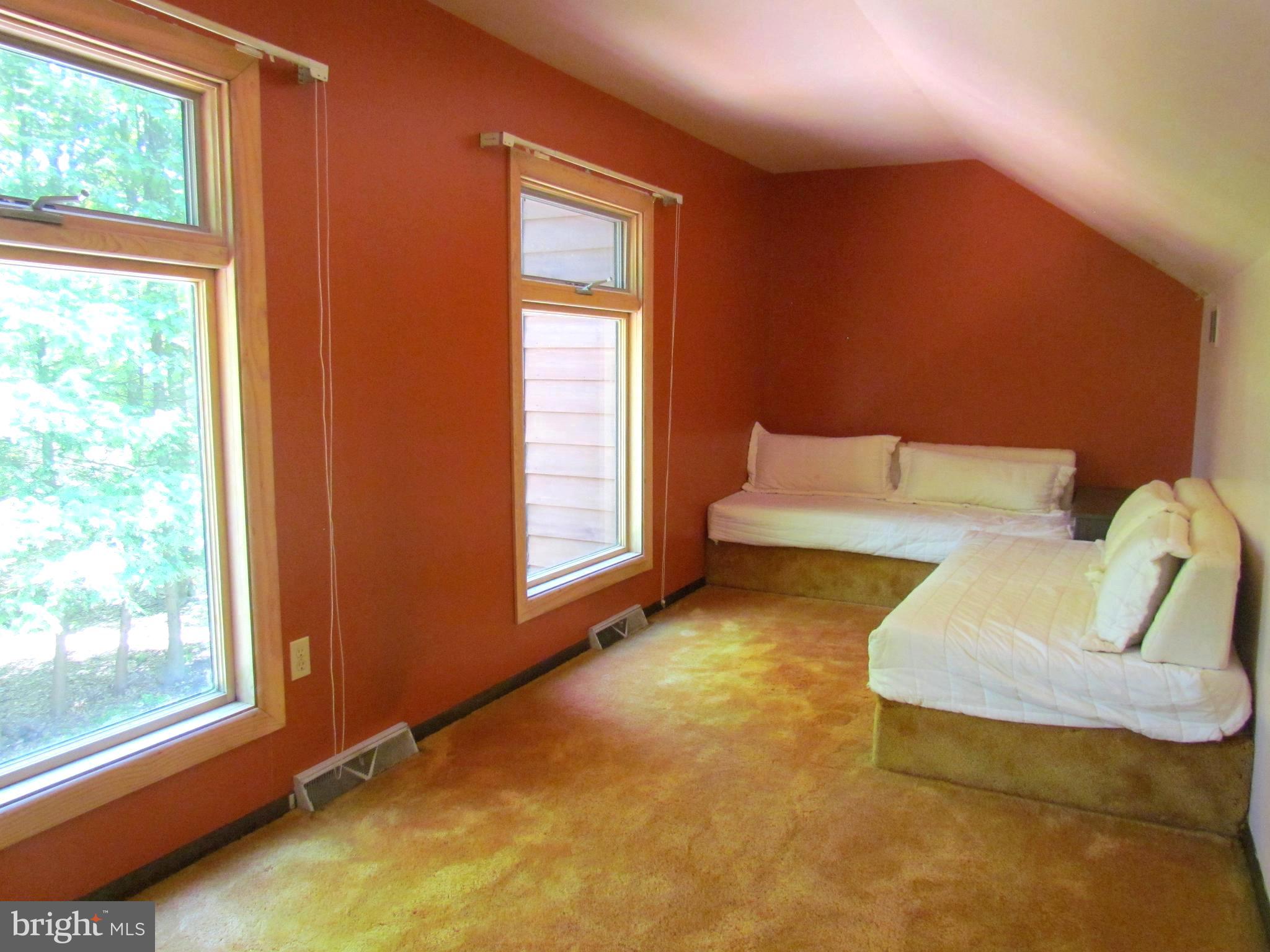 323 Mt Penn Road Reading, PA 19607 - Photo 39 of 75 Bedroom 4