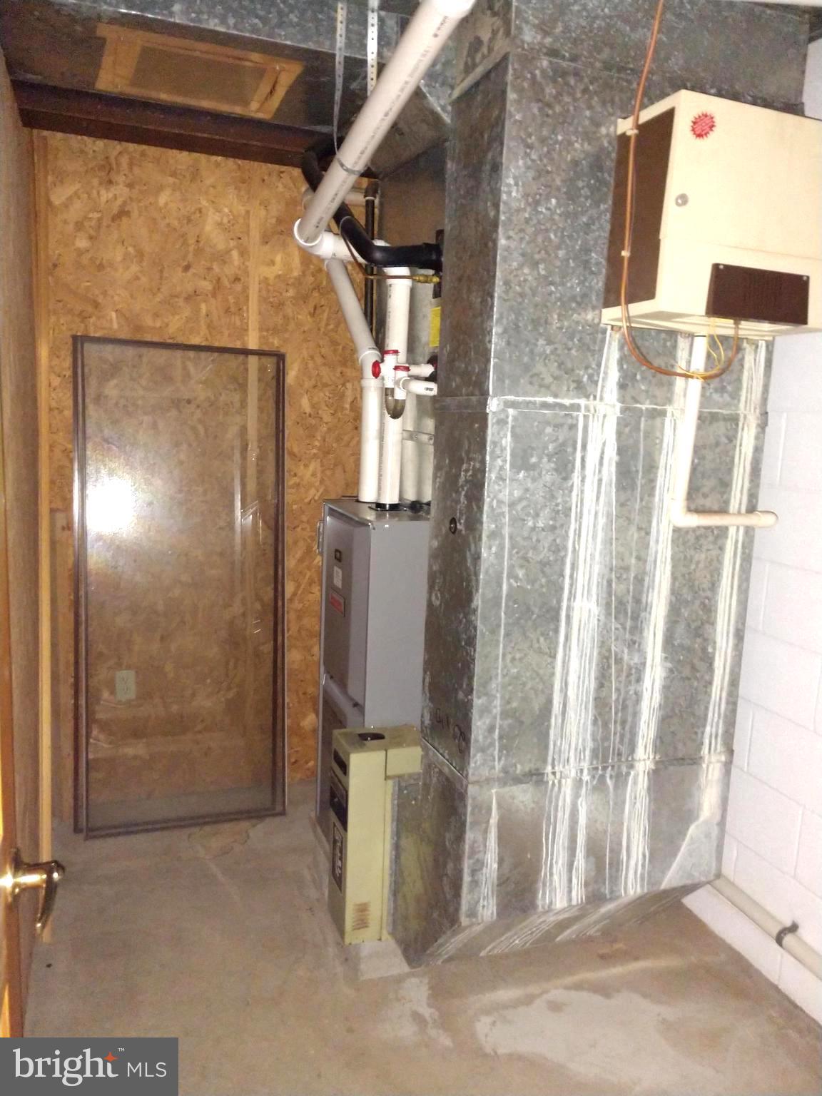 323 Mt Penn Road Reading, PA 19607 - Photo 50 of 75 In Law Storage/utility area - 2nd Furnace