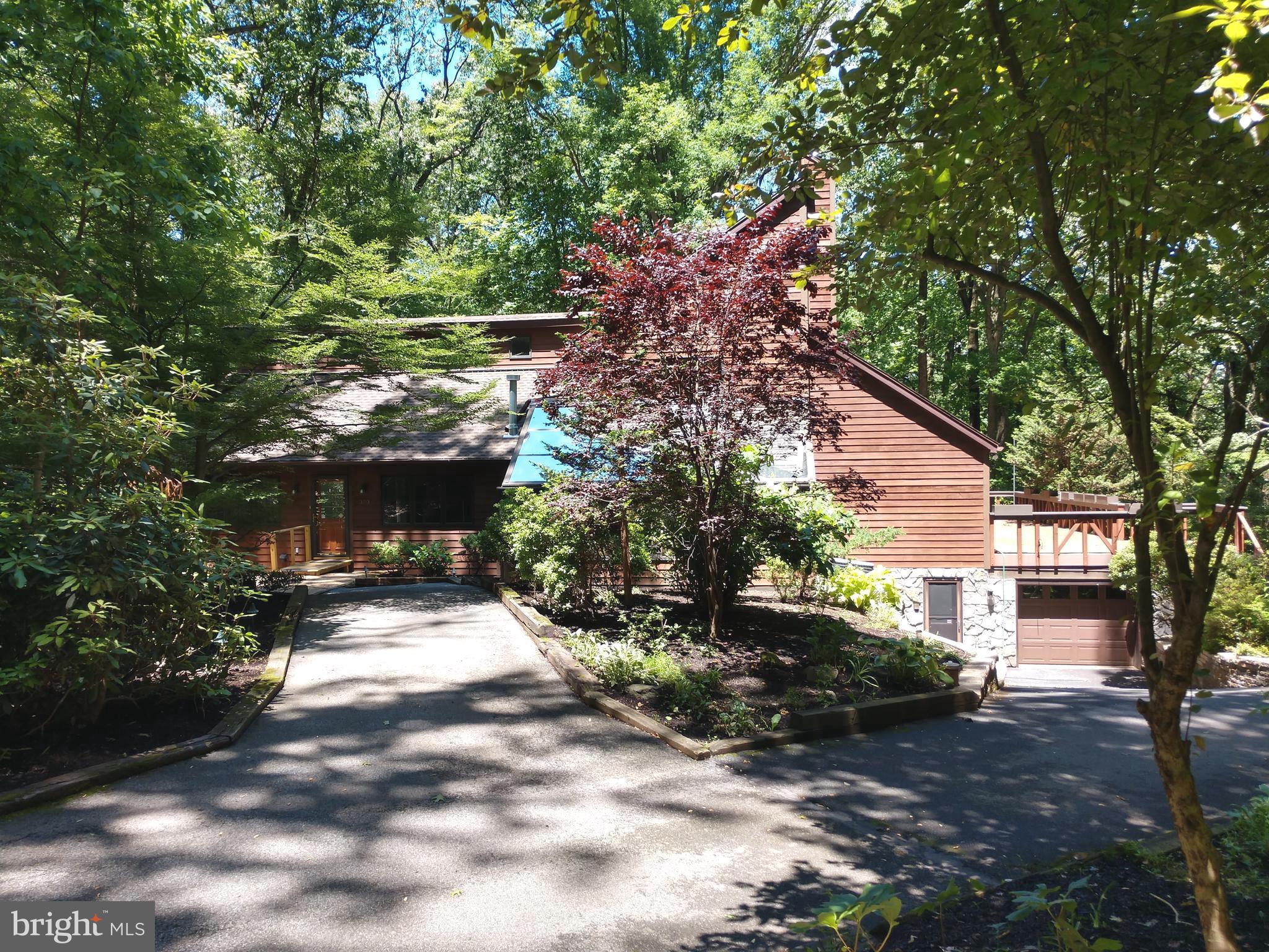 323 Mt Penn Road Reading, PA 19607 - Photo 69 of 75 In Law suite Entrance and drive.