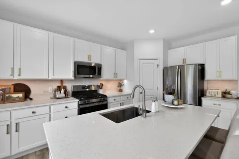$540,000 | 2912 Jackson Street, Stoughton, WI 53589