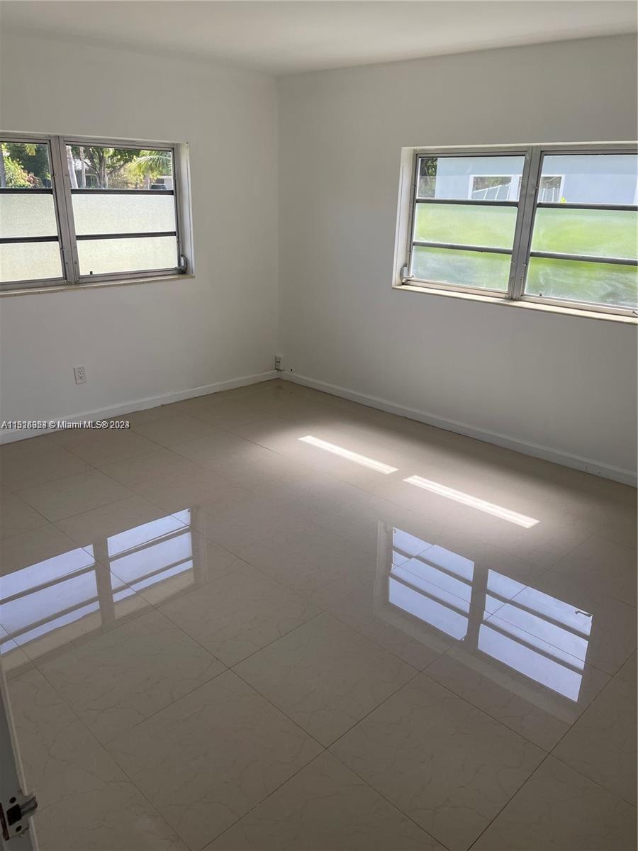 Keystone Point North Miami, FL 33181 - Photo 9 of 14 a view of empty room with window