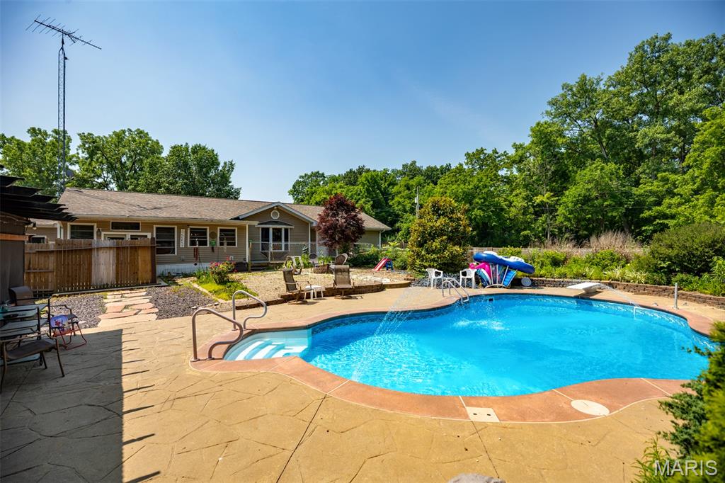 879 Old Quarry Trail Litchfield, IL 62056 - Photo 38 of 45