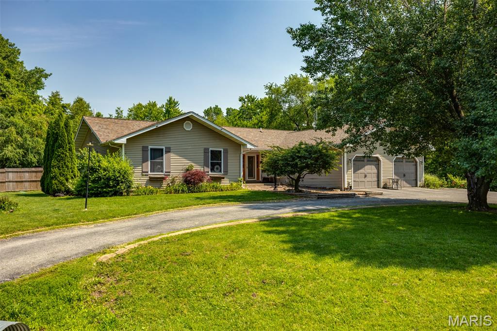 879 Old Quarry Trail Litchfield, IL 62056 - Photo 42 of 45