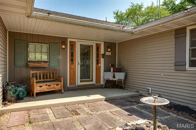 $295,000 | 879 Old Quarry Trail, Litchfield, IL 62056