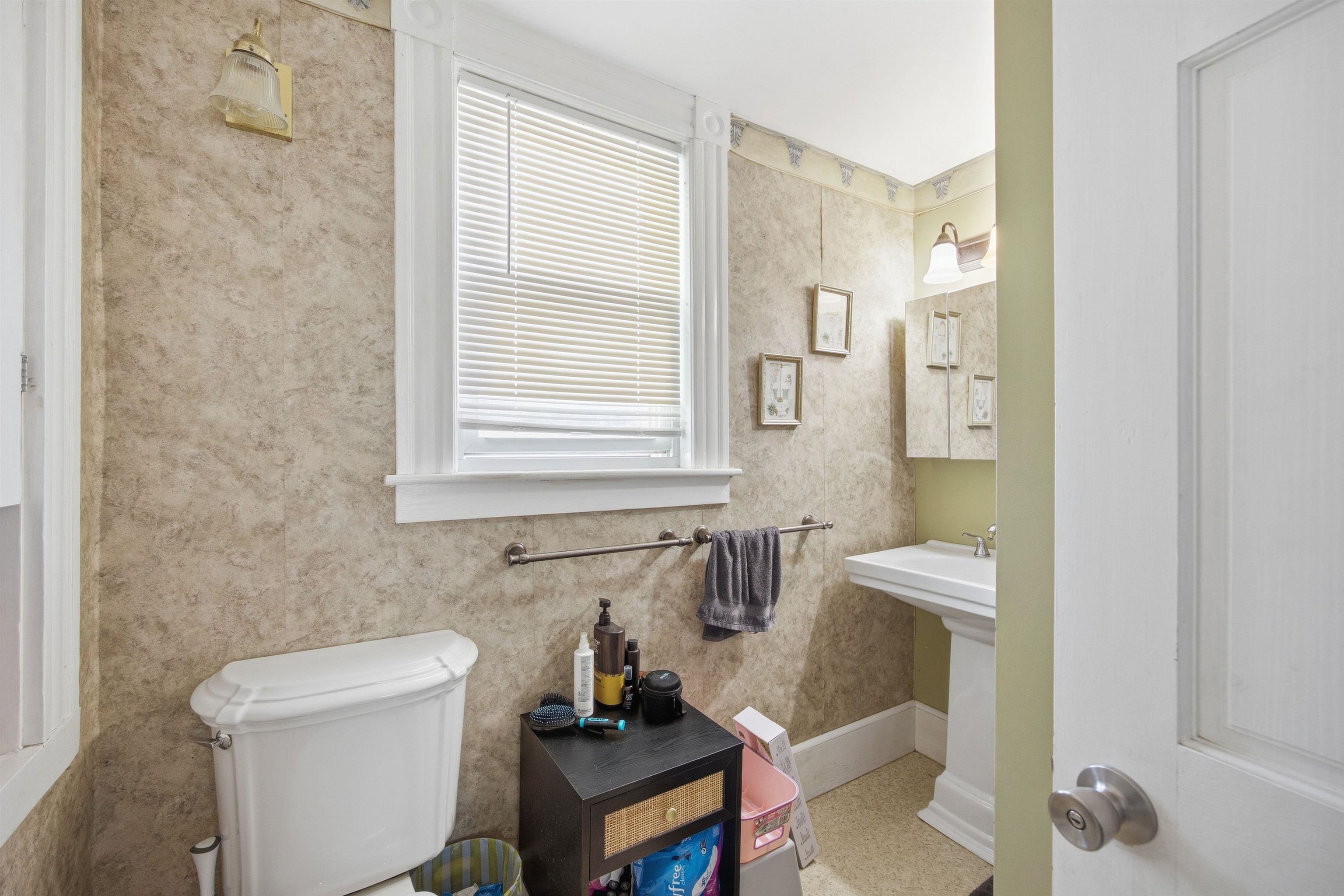 1 Morrison Avenue Tilton, NH 03276 - Photo 15 of 53