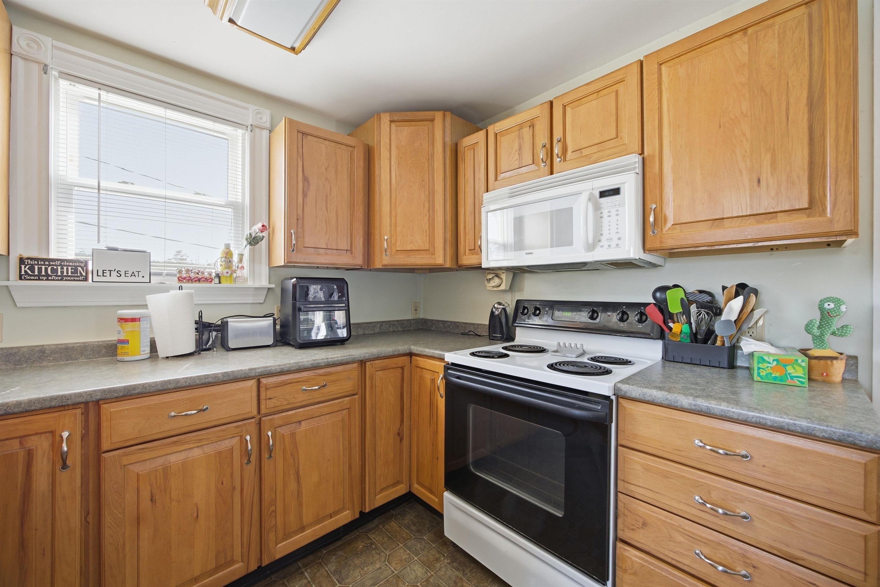 1 Morrison Avenue Tilton, NH 03276 - Photo 8 of 53