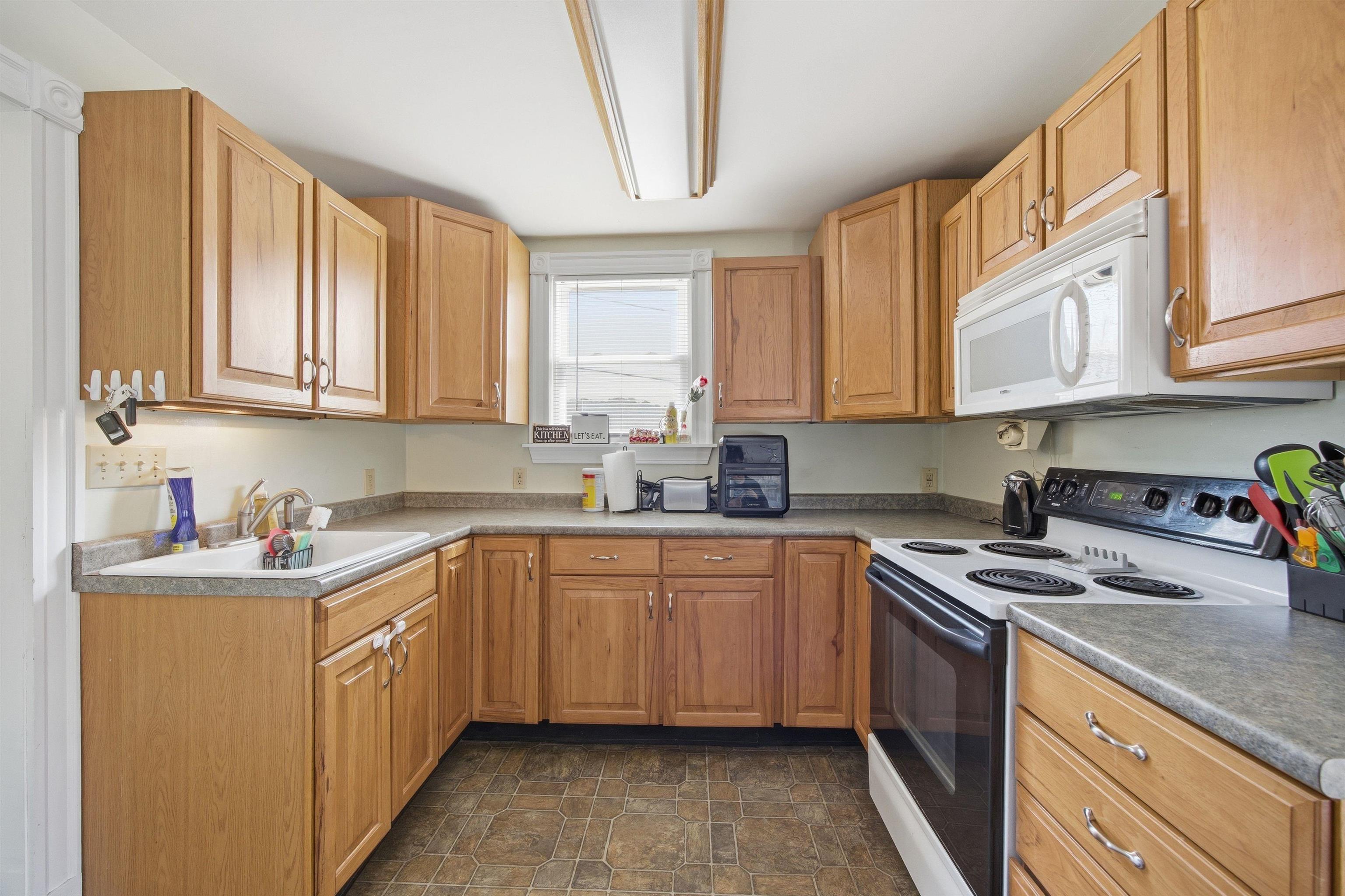 1 Morrison Avenue Tilton, NH 03276 - Photo 10 of 53