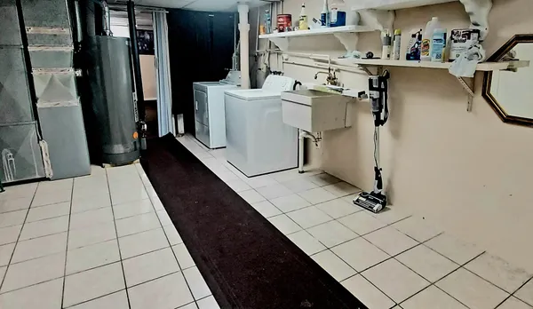 $319,900 | 1105 Assell Avenue, Aurora, IL 60505