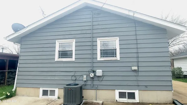 $319,900 | 1105 Assell Avenue, Aurora, IL 60505